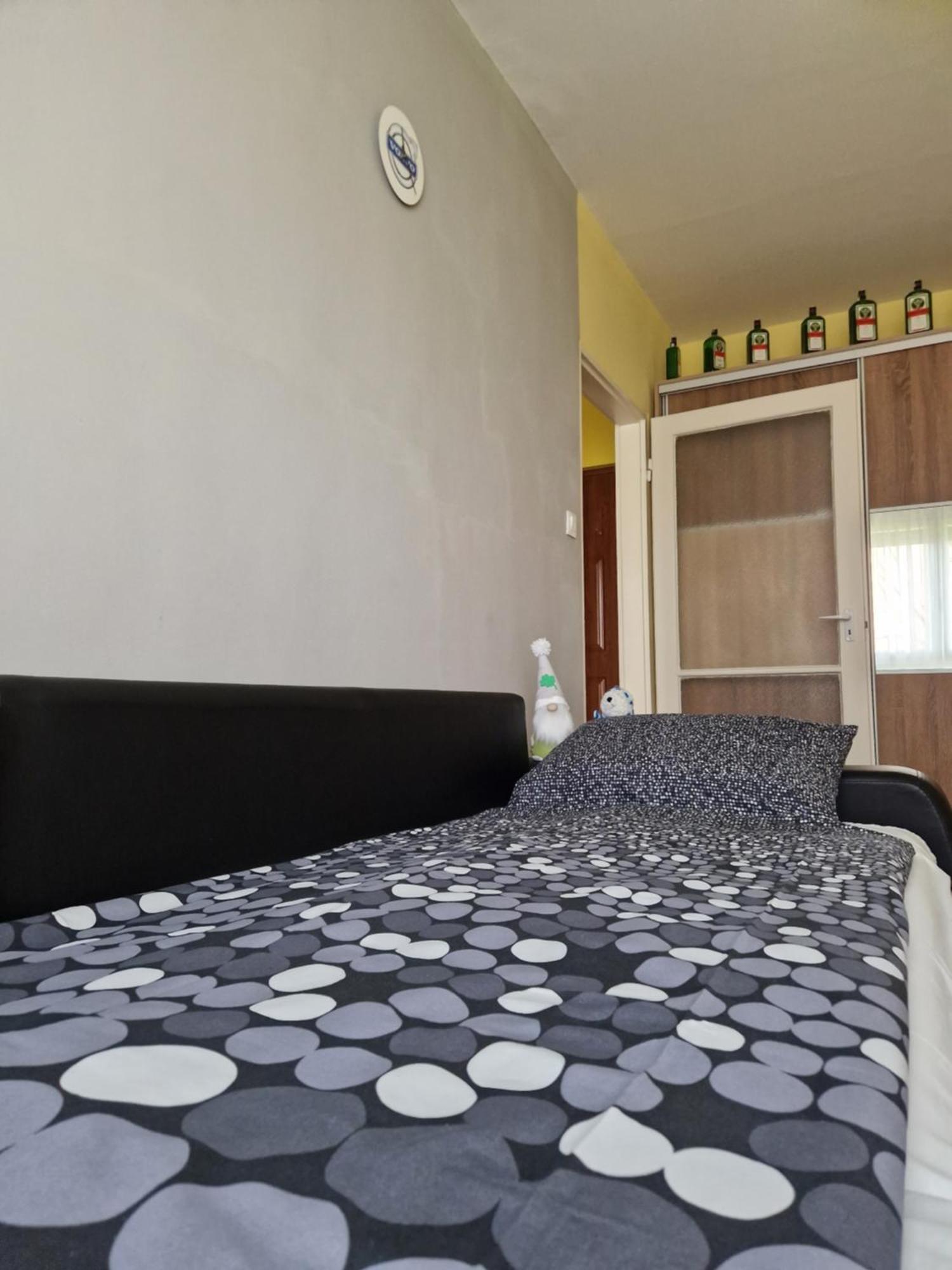 Casa Victoria Apartment Pecs Bagian luar foto